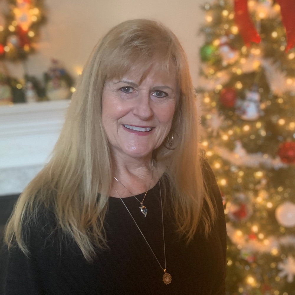 Meet your Posher, Cynthia